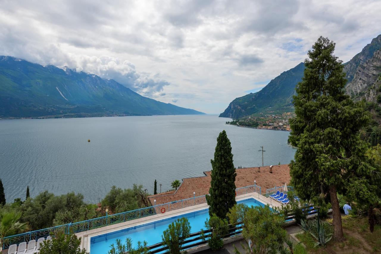 Centro Vacanze La Limonaia ลีโมเนซุลการ์ดา ภายนอก รูปภาพ