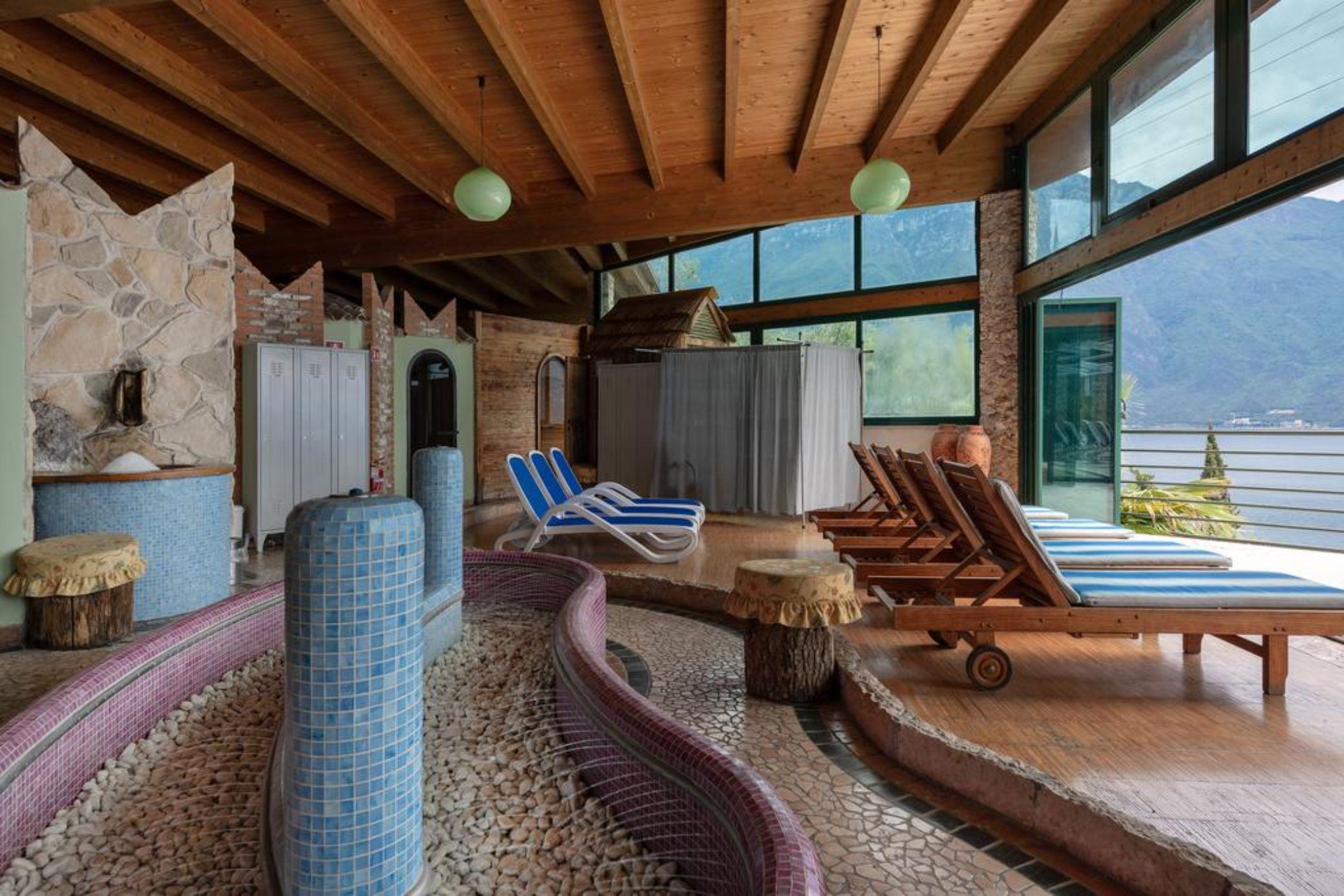 Centro Vacanze La Limonaia ลีโมเนซุลการ์ดา ภายนอก รูปภาพ