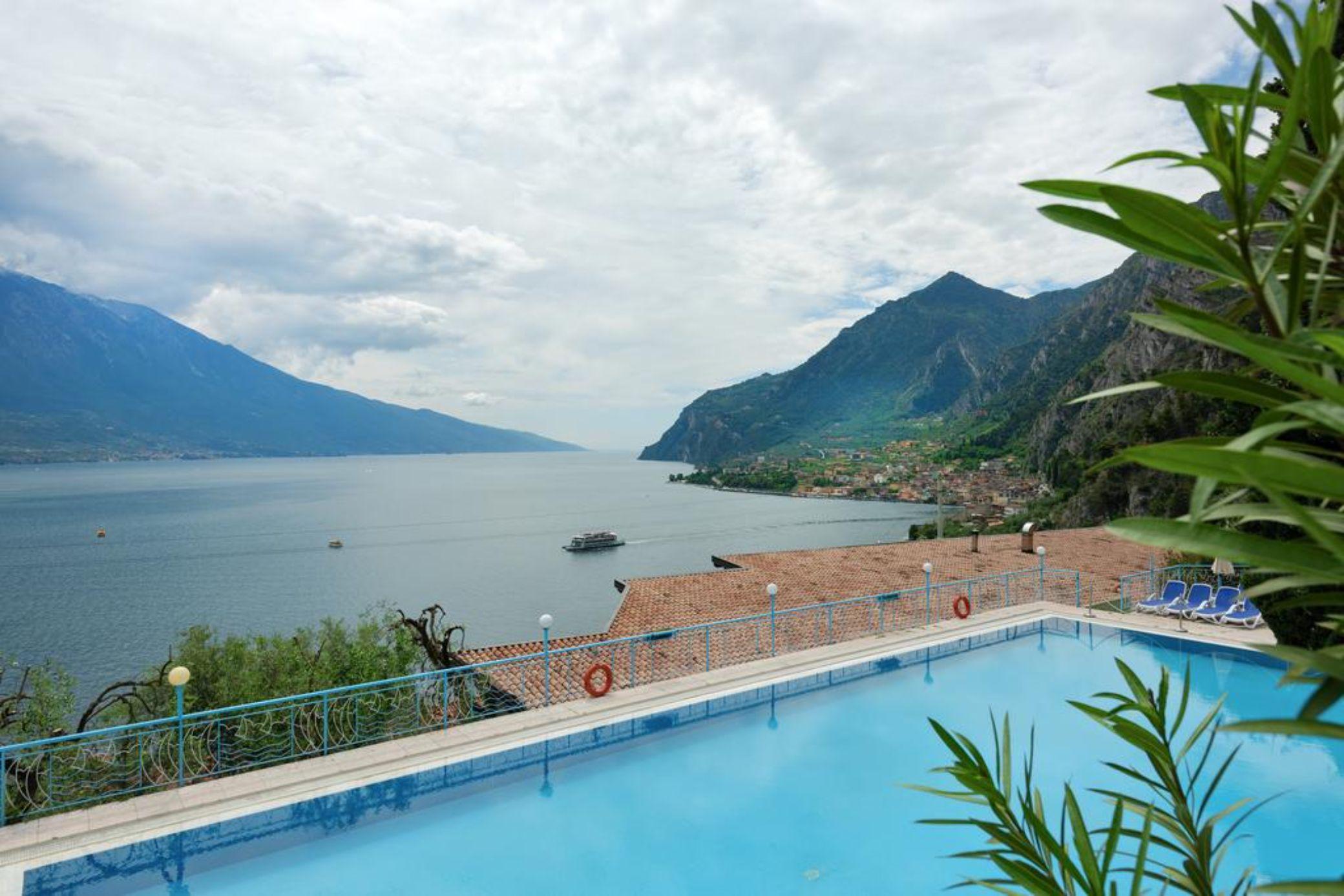 Centro Vacanze La Limonaia ลีโมเนซุลการ์ดา ภายนอก รูปภาพ