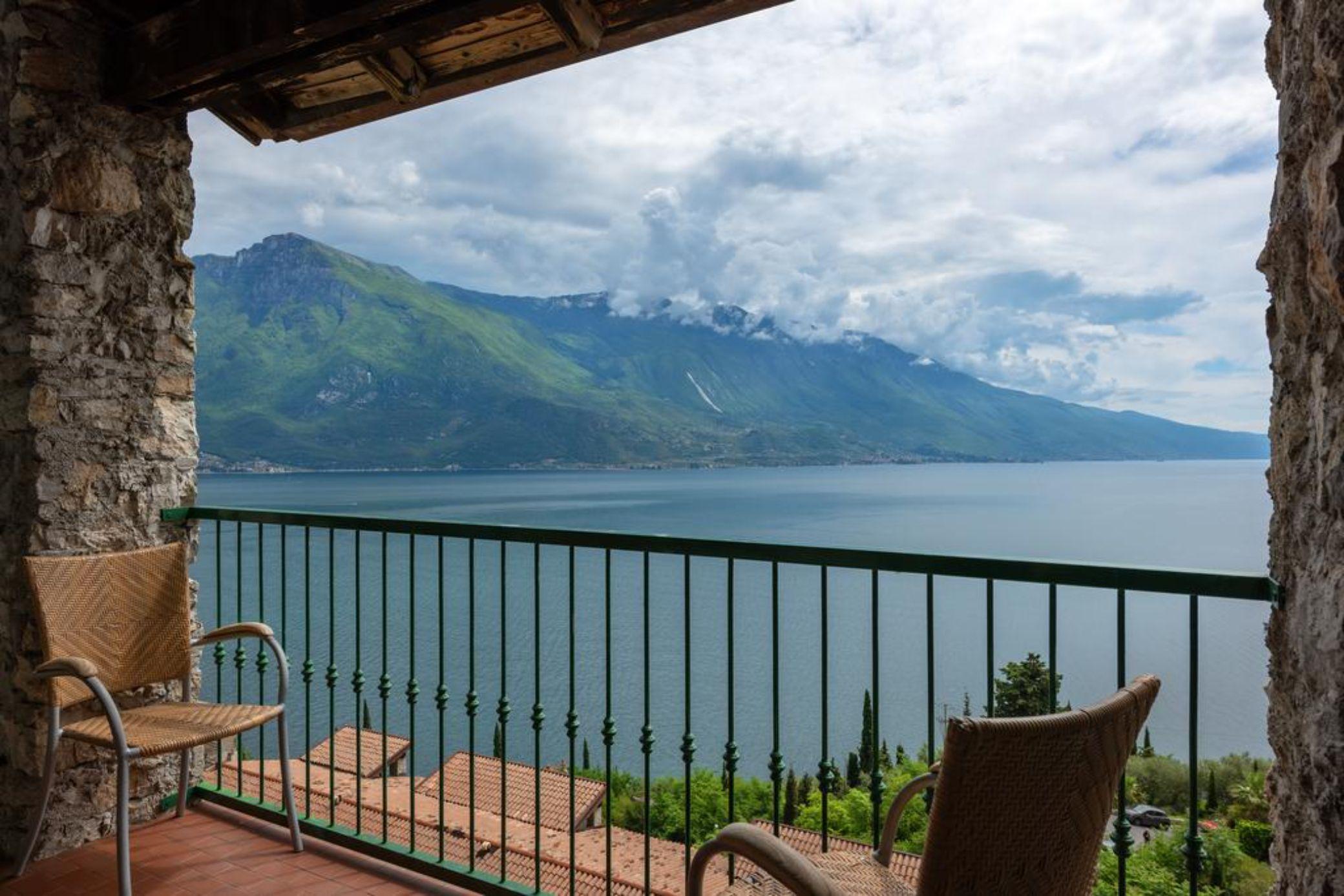 Centro Vacanze La Limonaia ลีโมเนซุลการ์ดา ภายนอก รูปภาพ