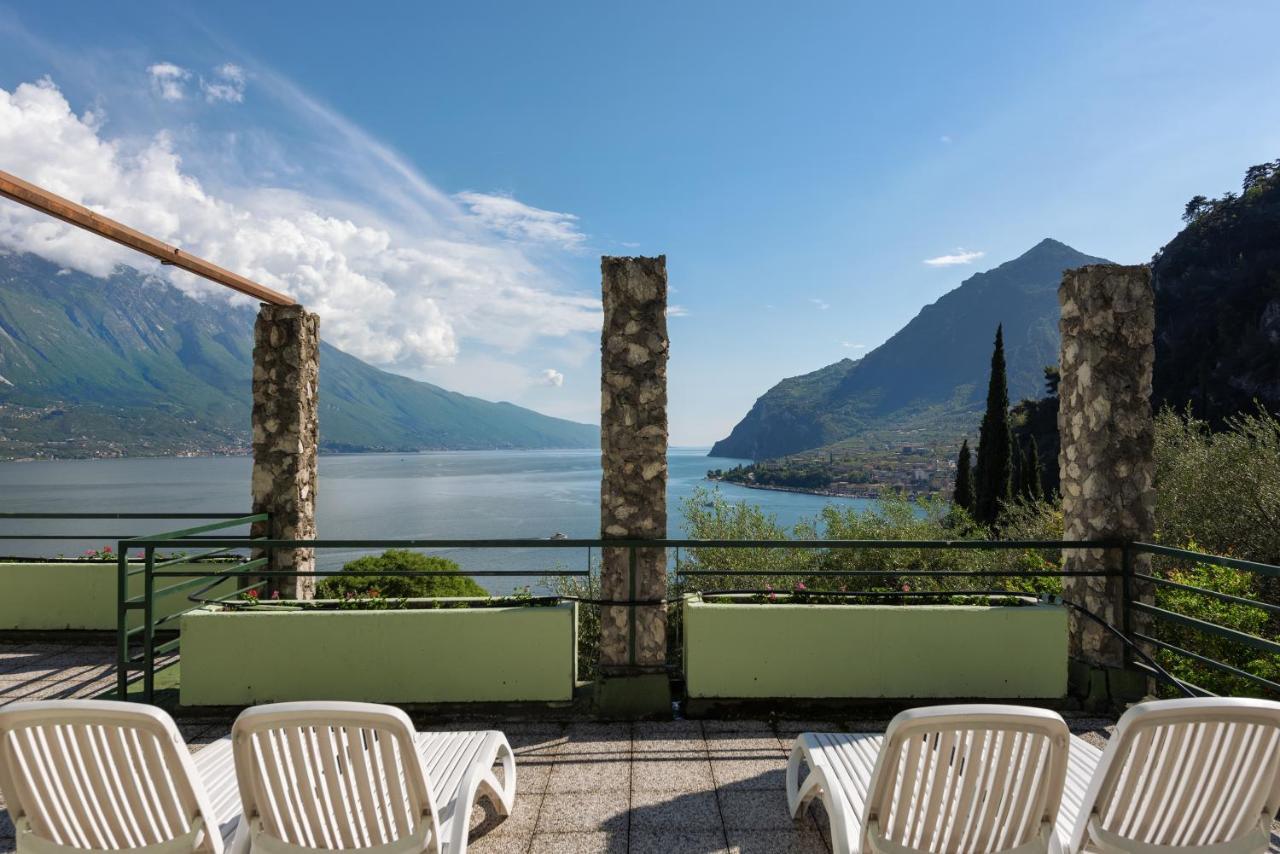 Centro Vacanze La Limonaia ลีโมเนซุลการ์ดา ภายนอก รูปภาพ